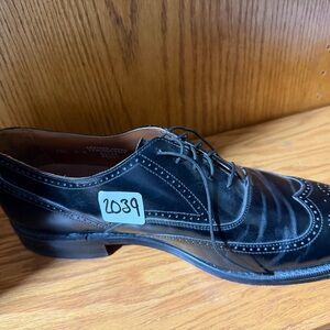#2039-Bostonian Black Leather Oxfords